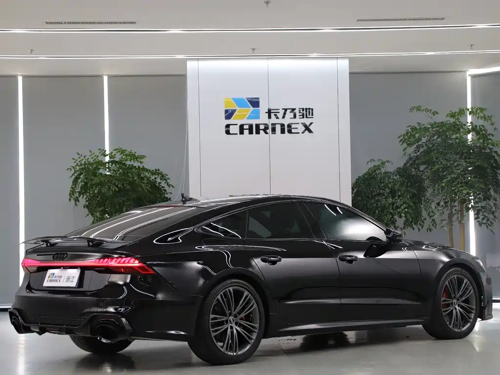 AUDI A7 2022