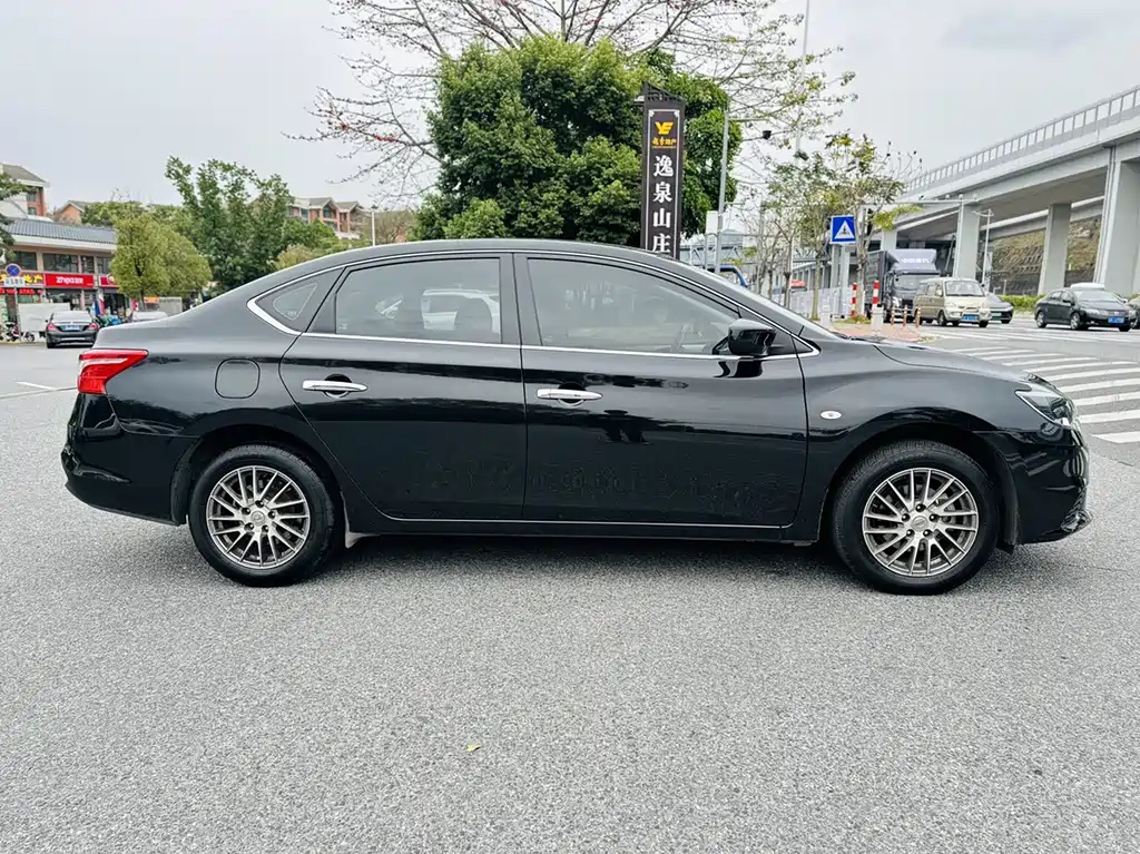 NISSAN SYLPHY 2021