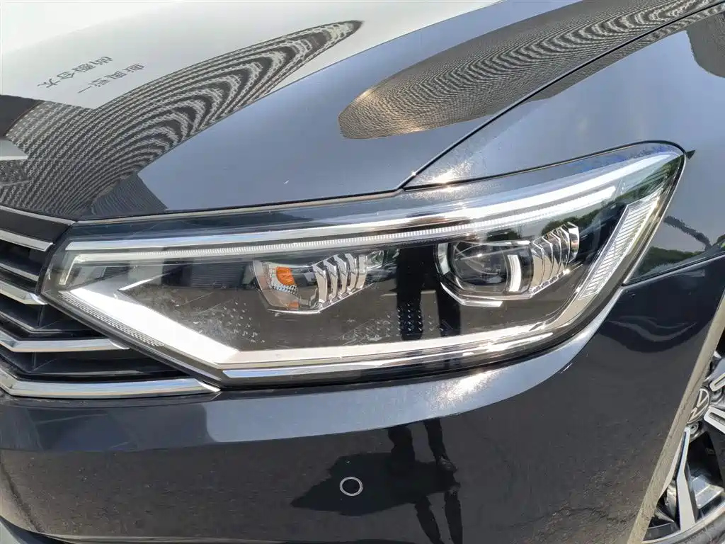 VOLKSWAGEN MAGOTAN 2023