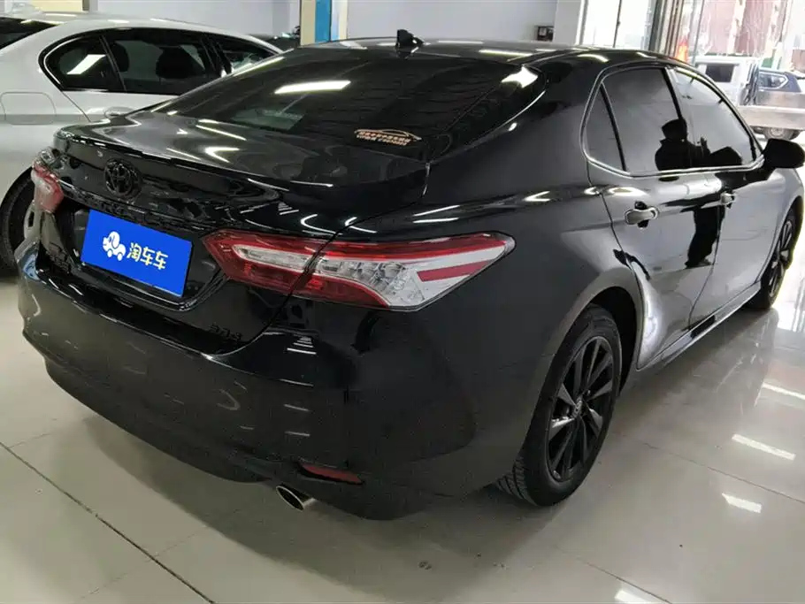 TOYOTA CAMRY 2021