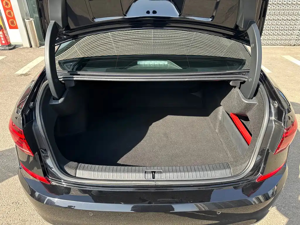 VOLKSWAGEN PASSAT 2022