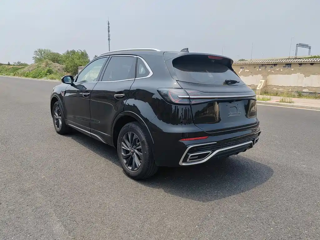HONGQI HS5 2023