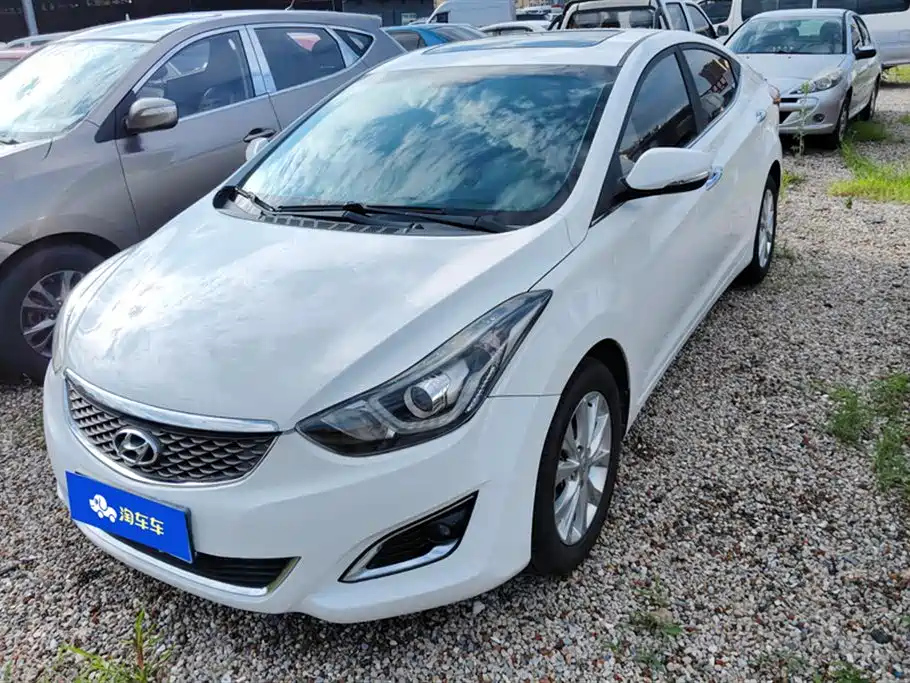 HYUNDAI ELANTRA 2016