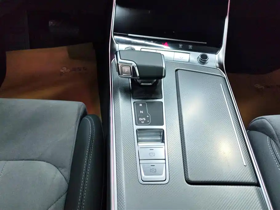 AUDI A6L 2023