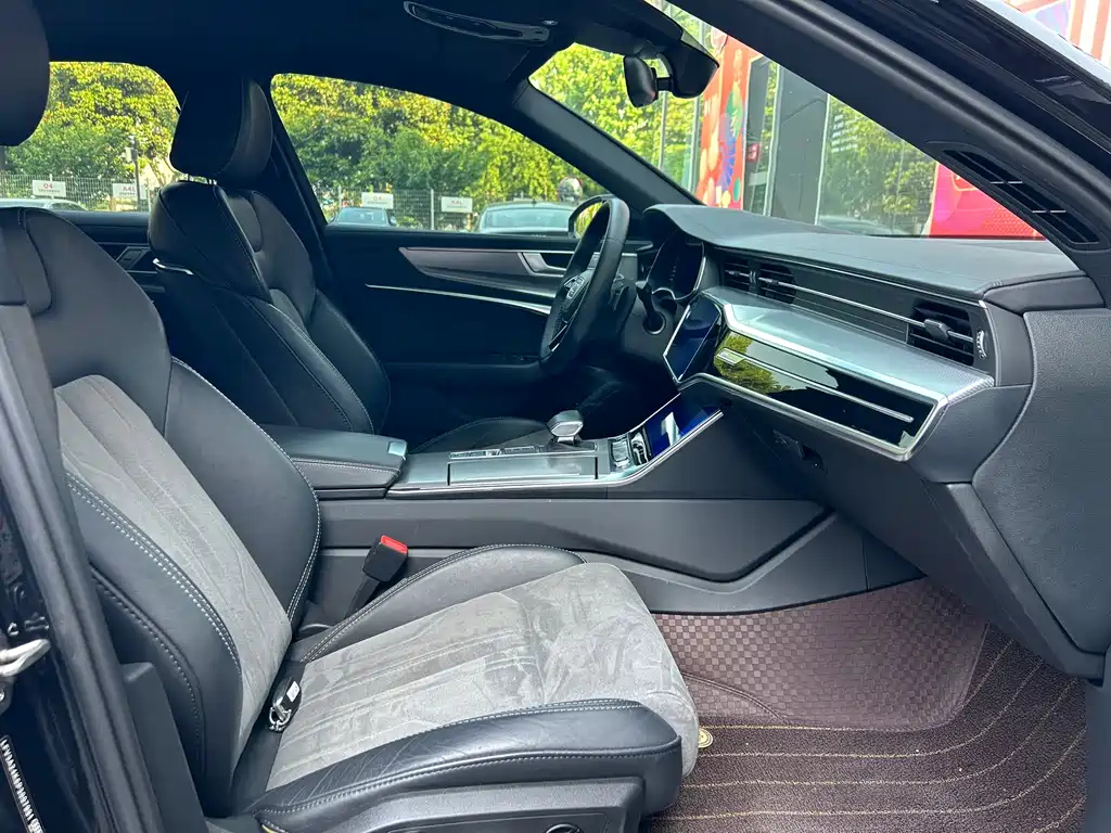 AUDI A6L 2023