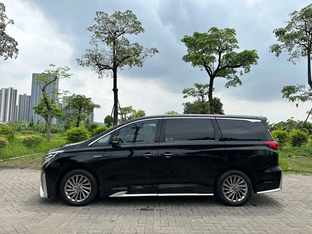 TRUMPCHI M8 2022
