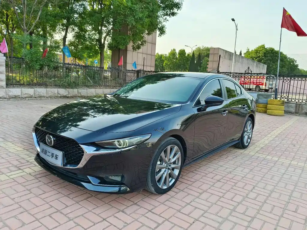 MAZDA 3 AXELA 2022