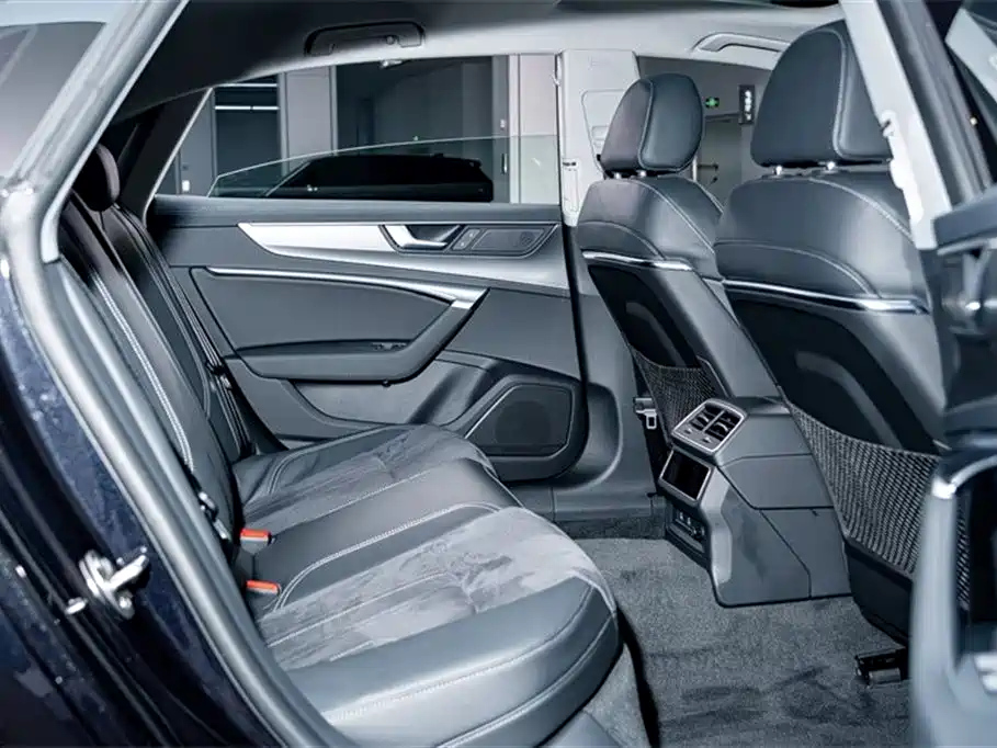 AUDI A7L 2024