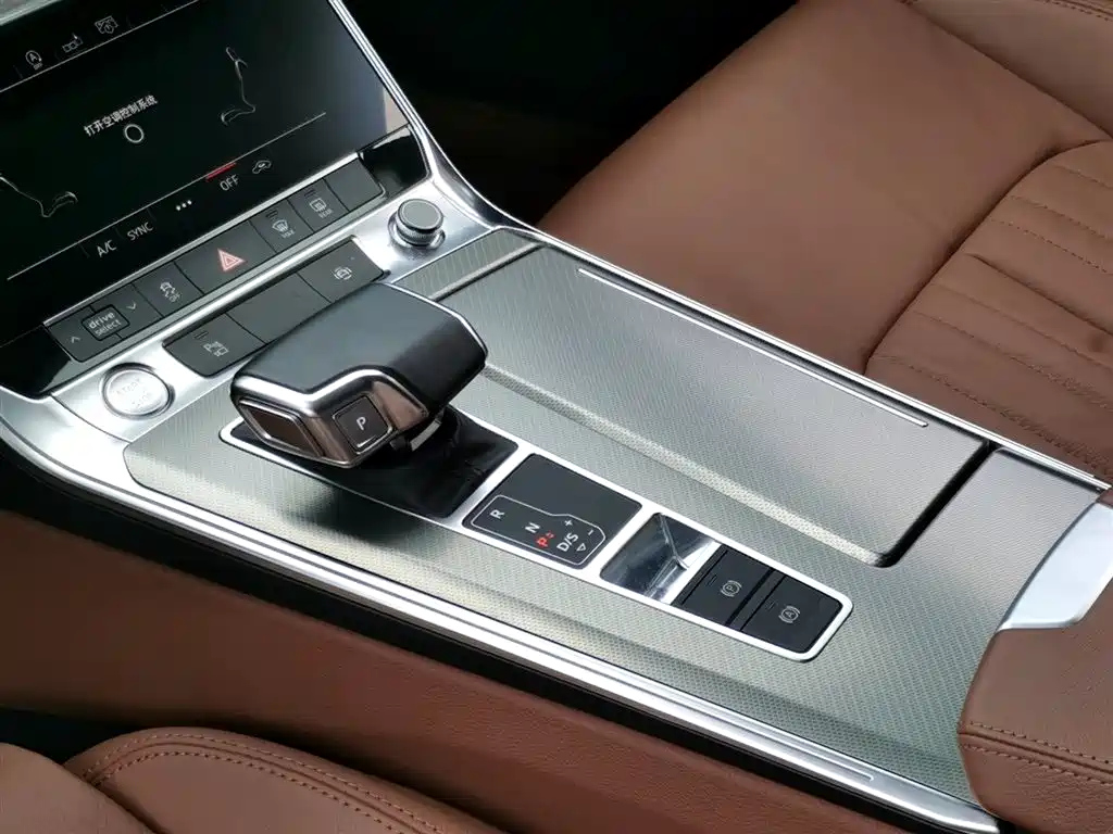 AUDI A6L 2020