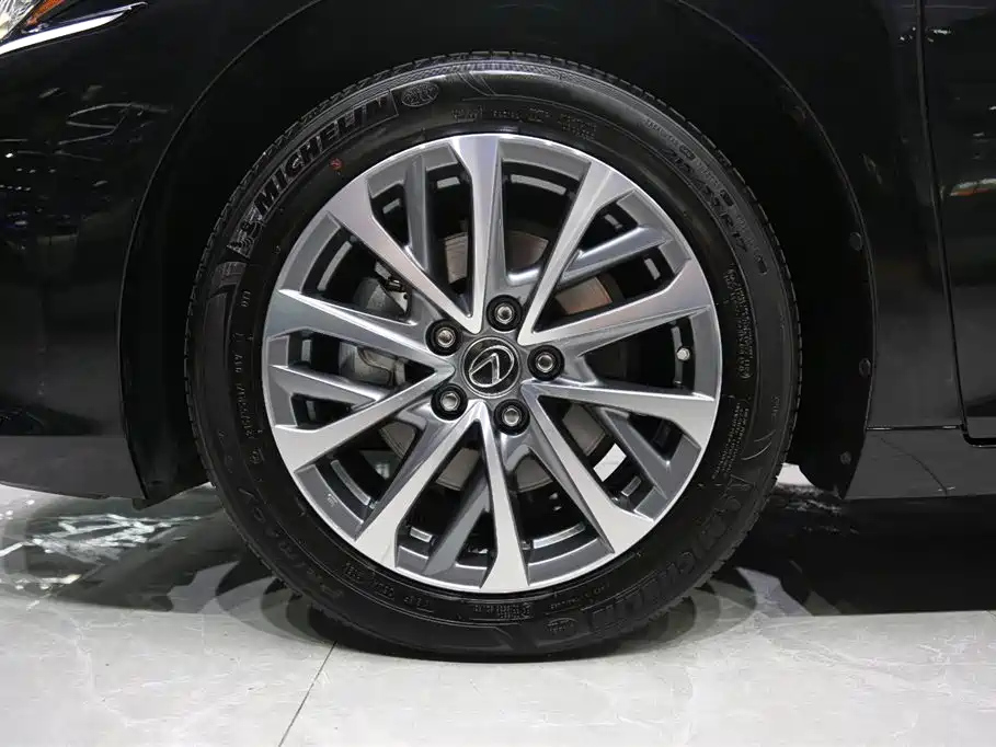 LEXUS ES 2023