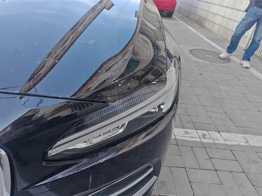 VOLVO S90 2020