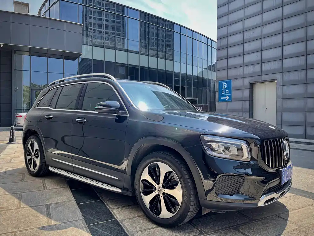 MERCEDES BENZ GLB 2022