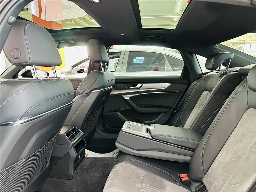 AUDI A6L 2021