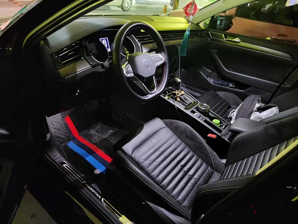 VOLKSWAGEN MAGOTAN 2021