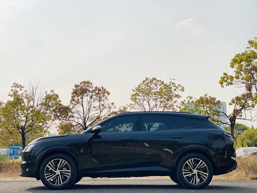 LYNK&CO 08 NEW ENERGY 2024