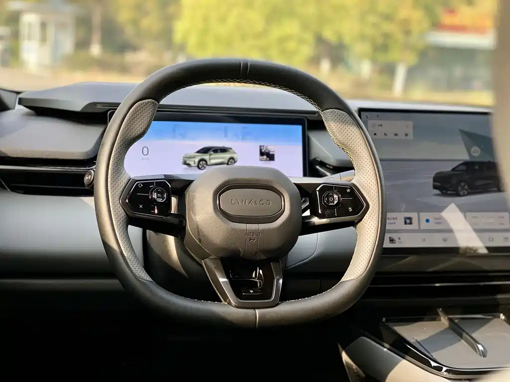 LYNK&CO 08 NEW ENERGY 2024
