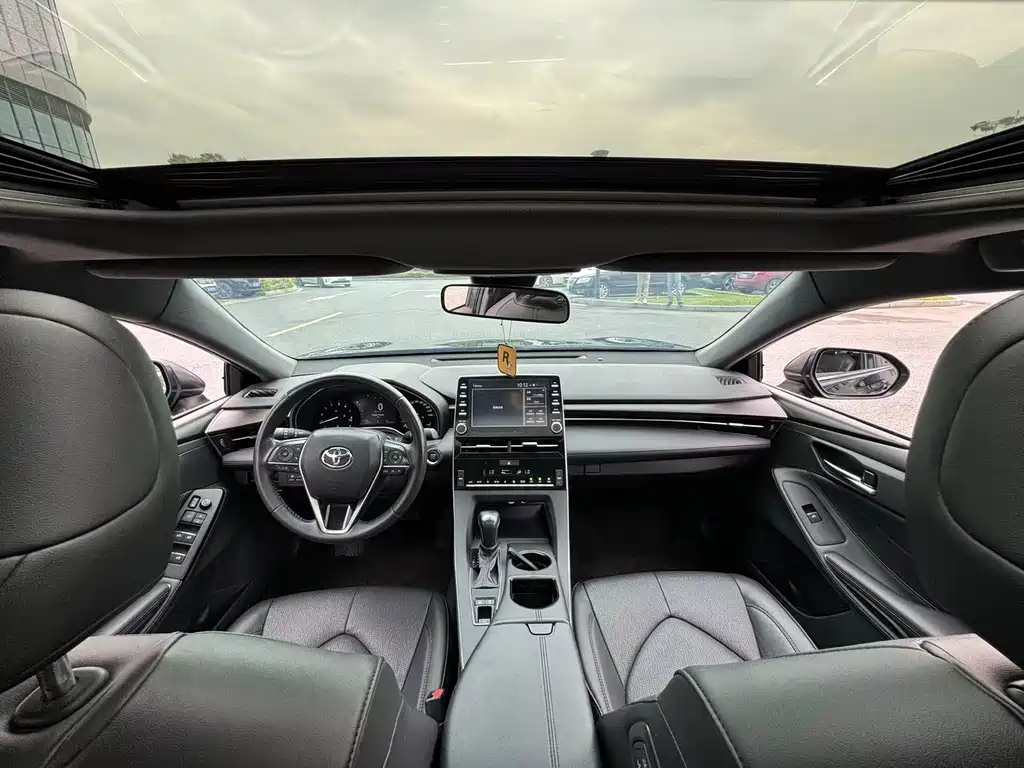 TOYOTA AVALON 2022