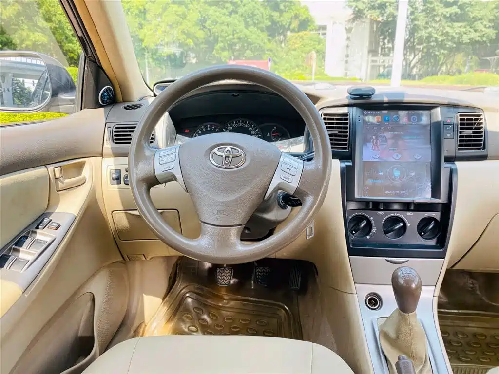 TOYOTA COROLLA 2012