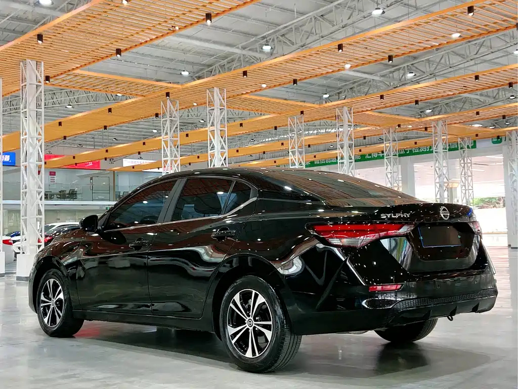 NISSAN SYLPHY 2022