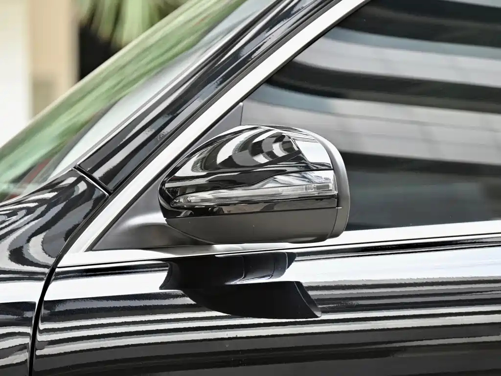 MERCEDES BENZ GLB 2023