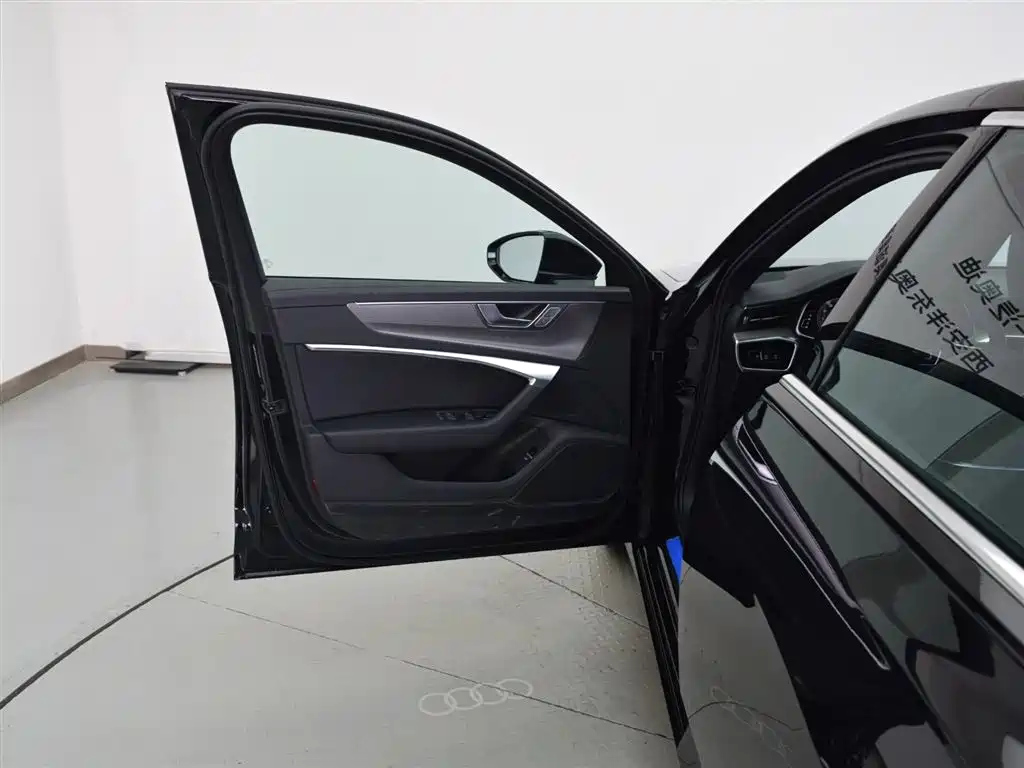 AUDI A6L 2023