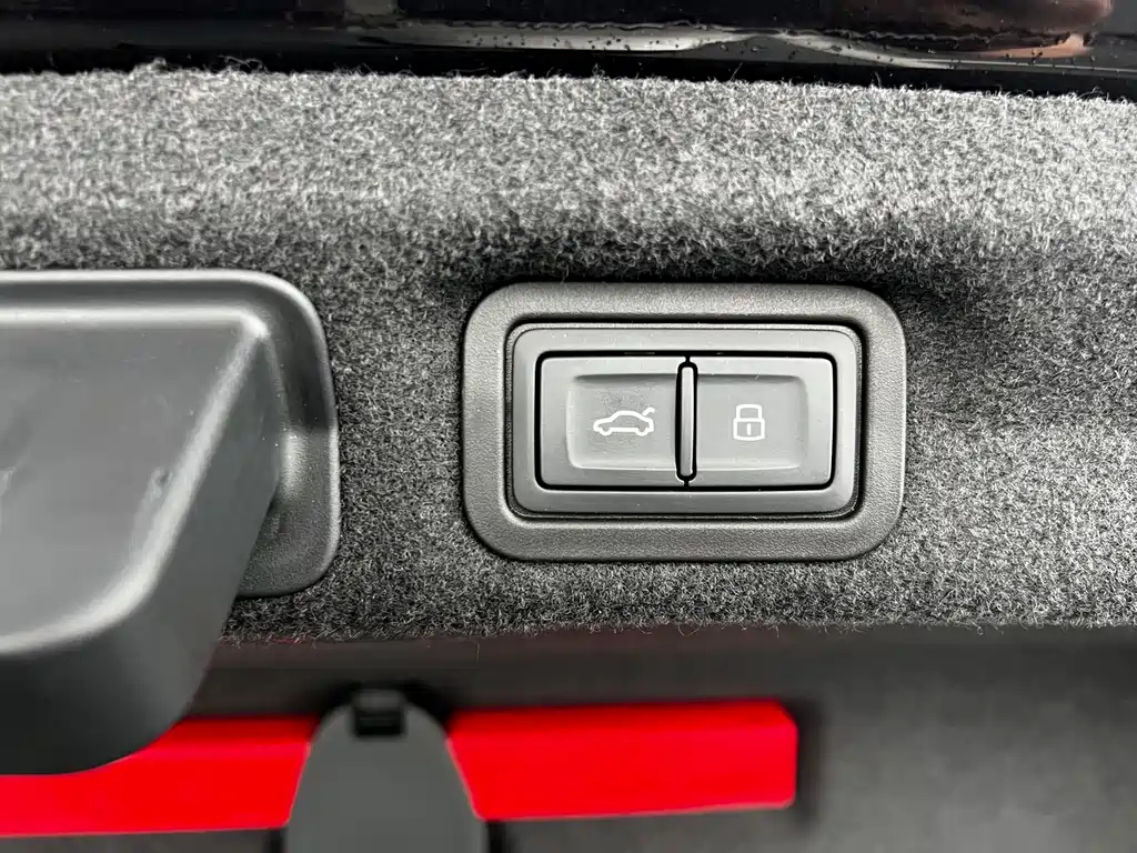 AUDI A7L 2024
