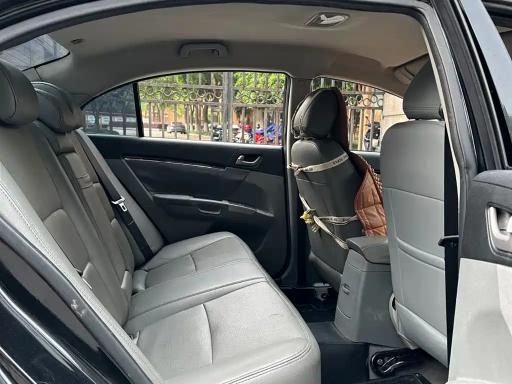 GEELY AUTO CLASSIC EMGRAND 2013
