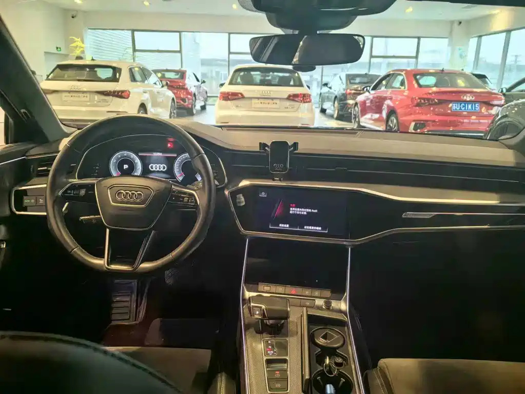 AUDI A6L 2021