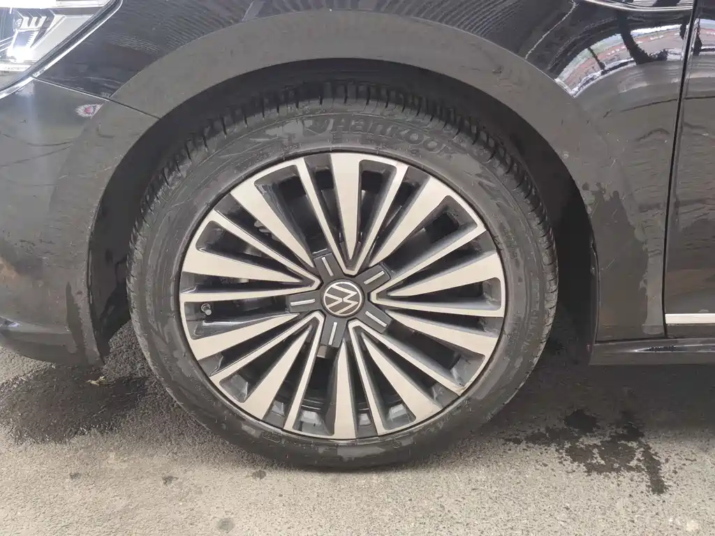 VOLKSWAGEN PASSAT 2021