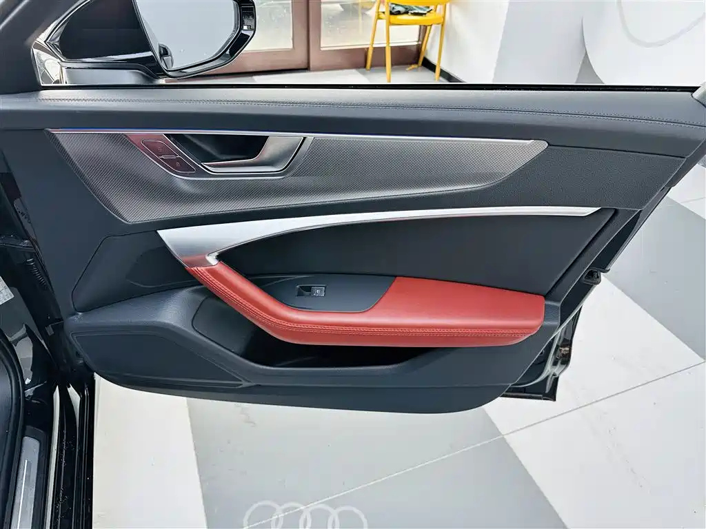 AUDI A6L 2023