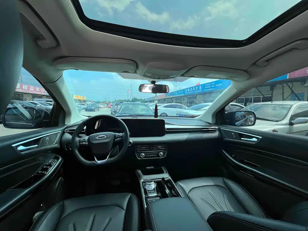 FORD EDGE 2022