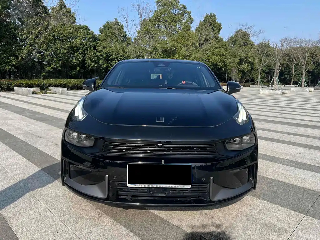 LYNK&CO 03 2022
