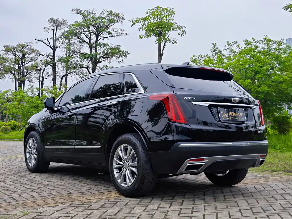 CADILLAC XT5 2023