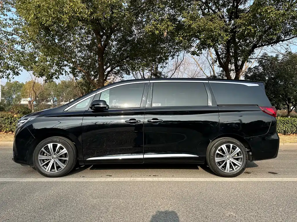 TRUMPCHI M8 2019