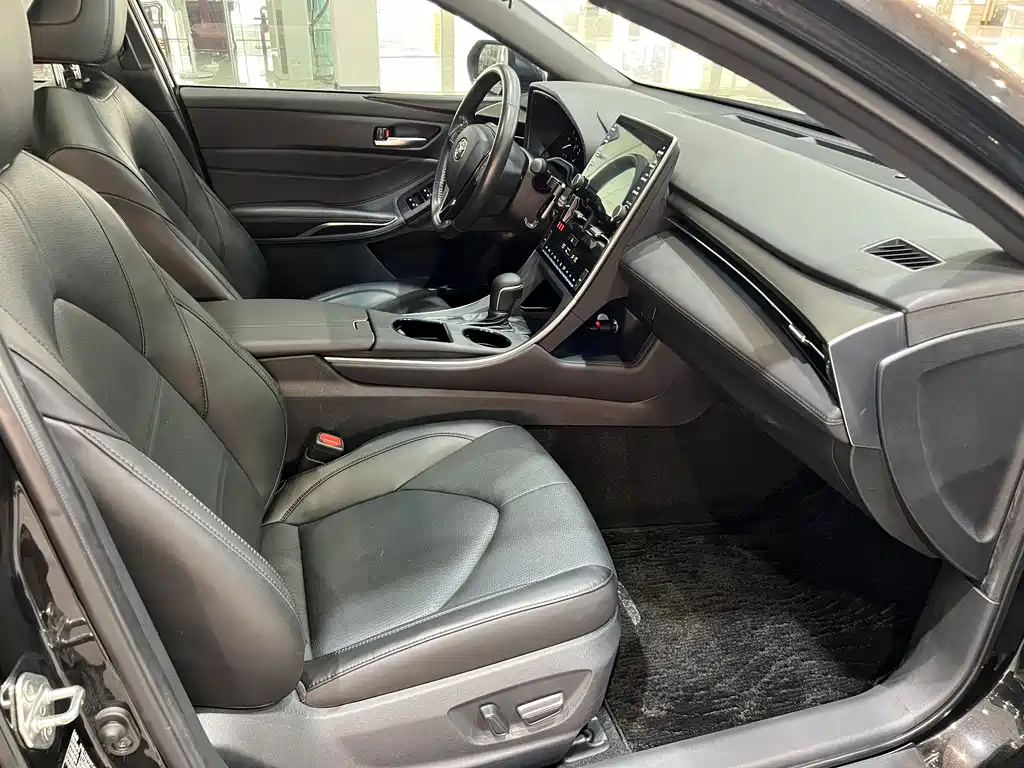 TOYOTA AVALON 2021