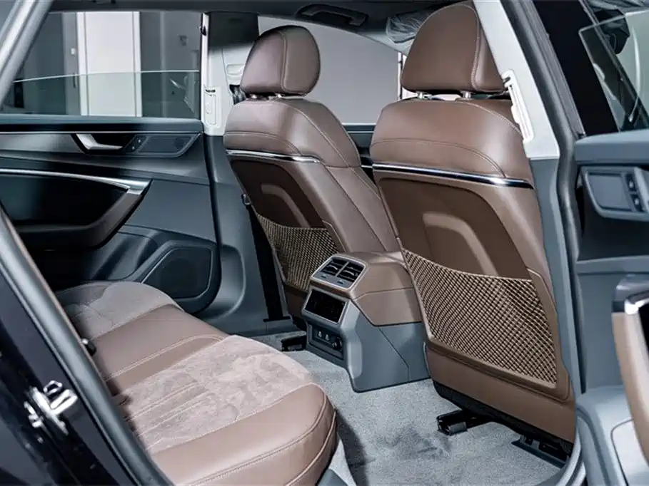 AUDI A7L 2024