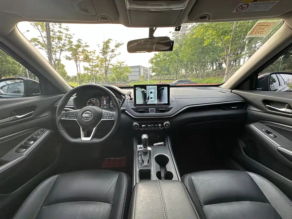 NISSAN TEANA 2019