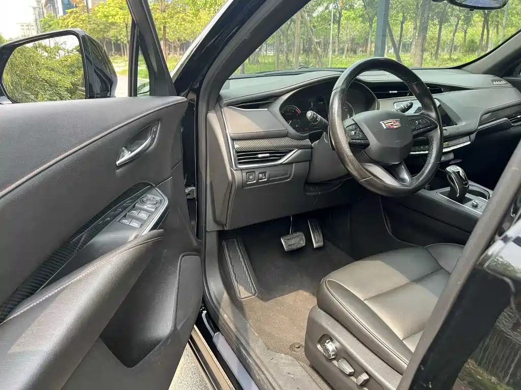 CADILLAC XT4 2020