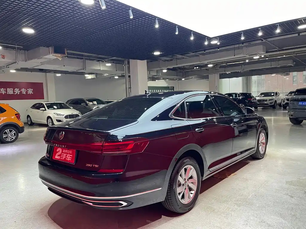VOLKSWAGEN PASSAT 2022