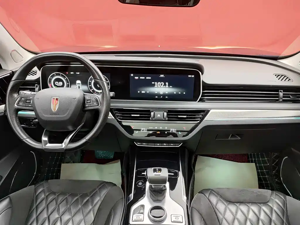 HONGQI HS5 2020