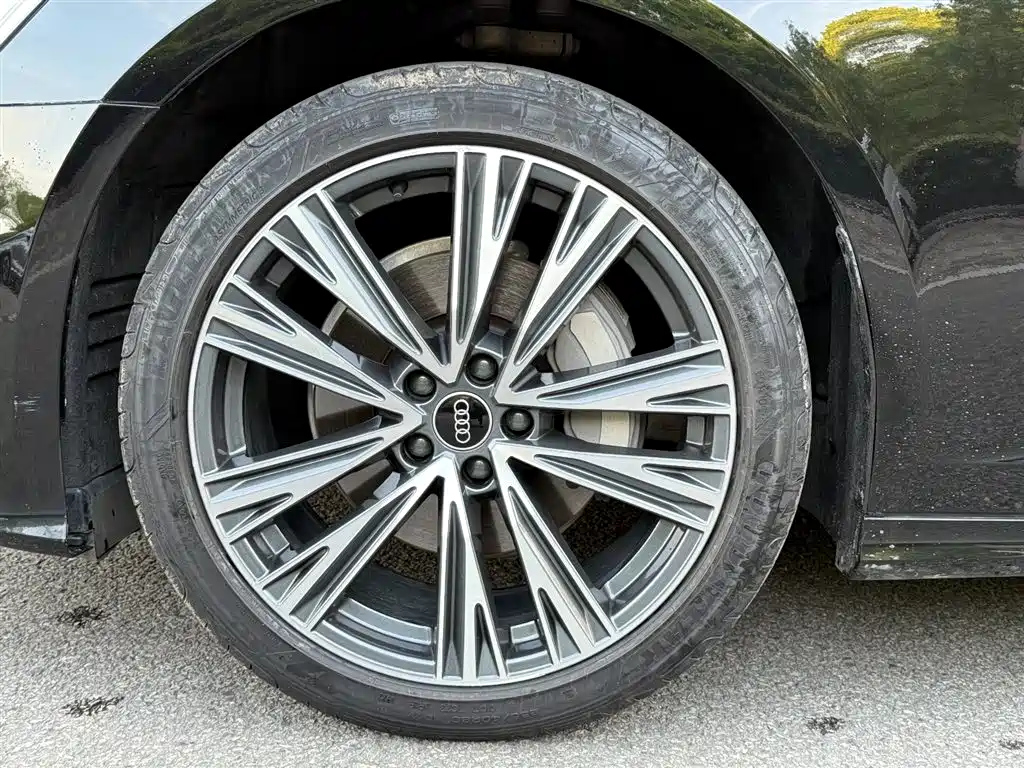 AUDI A6L 2021