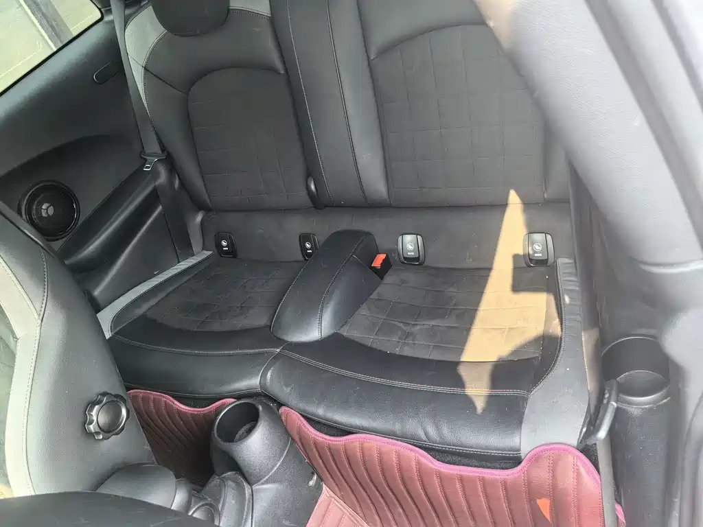 MINI JCW 2021