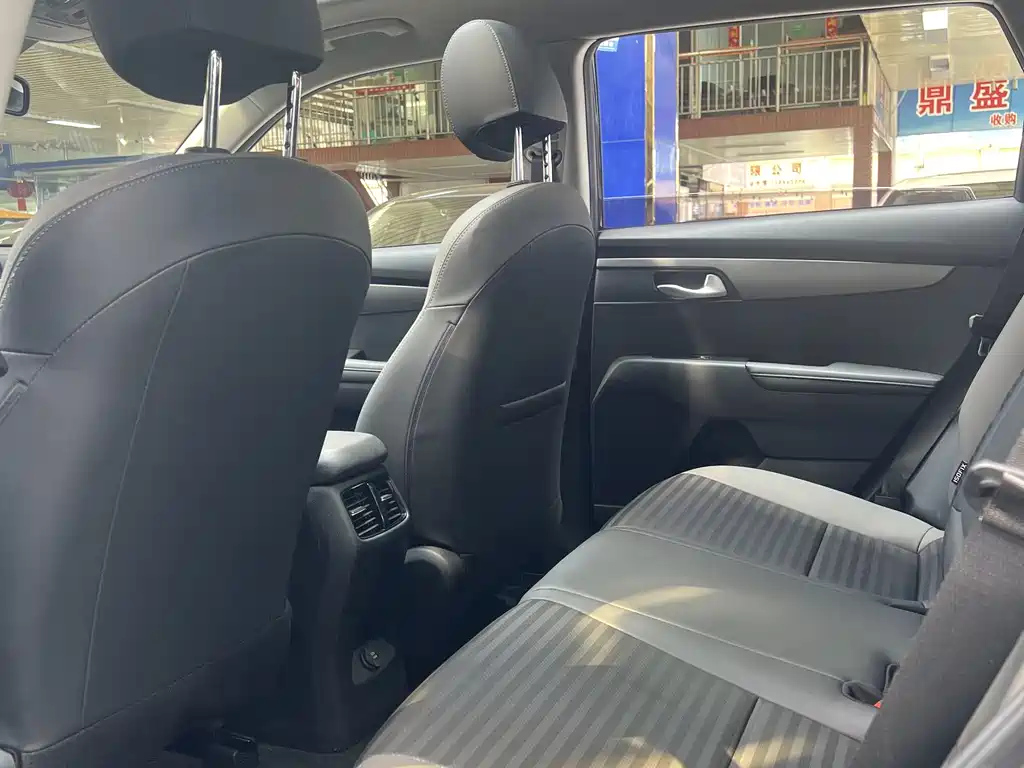 KIA SPORTAGE 2021