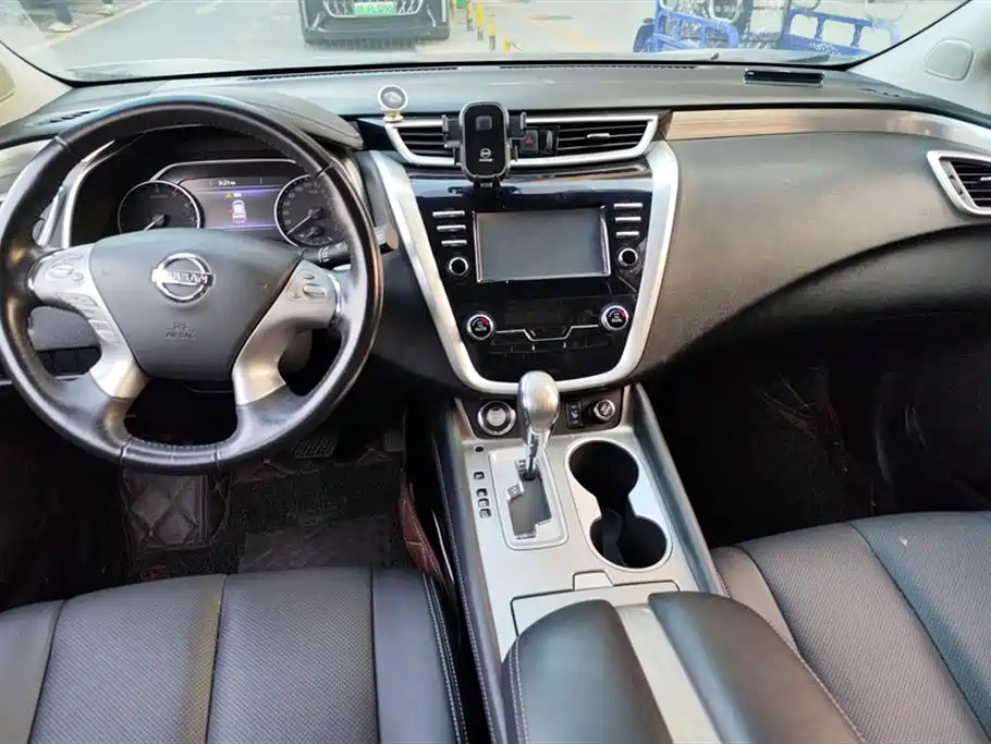 NISSAN MURANO 2017