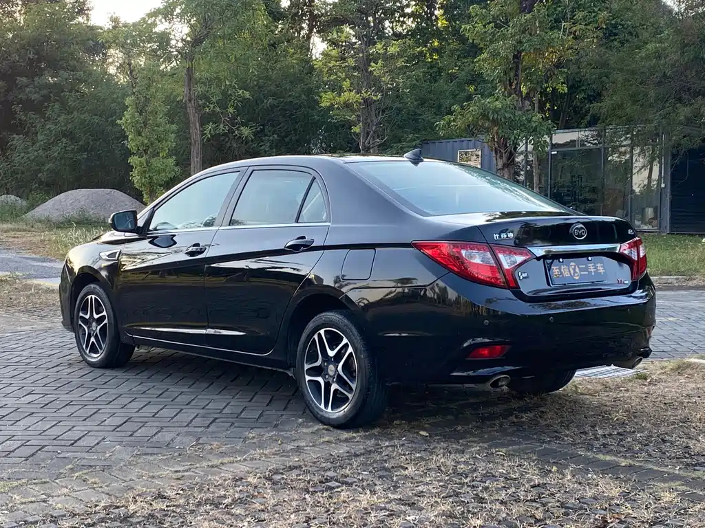 BYD G5 2016