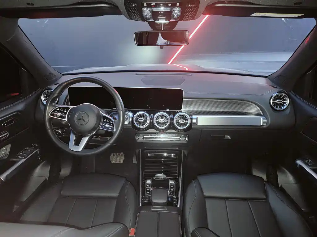 MERCEDES BENZ GLB 2020