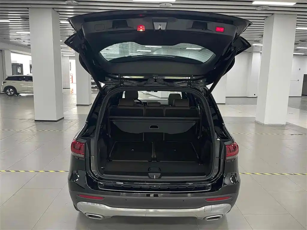 MERCEDES BENZ GLB 2021