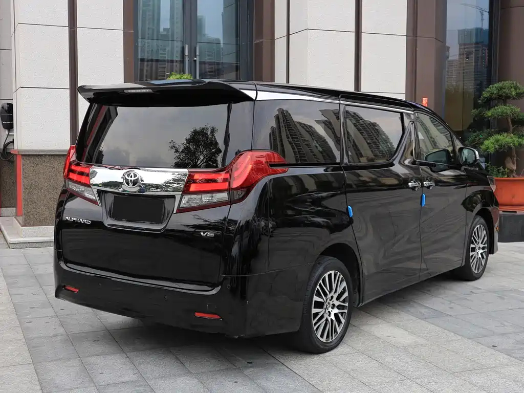 TOYOTA ALPHARD 2018
