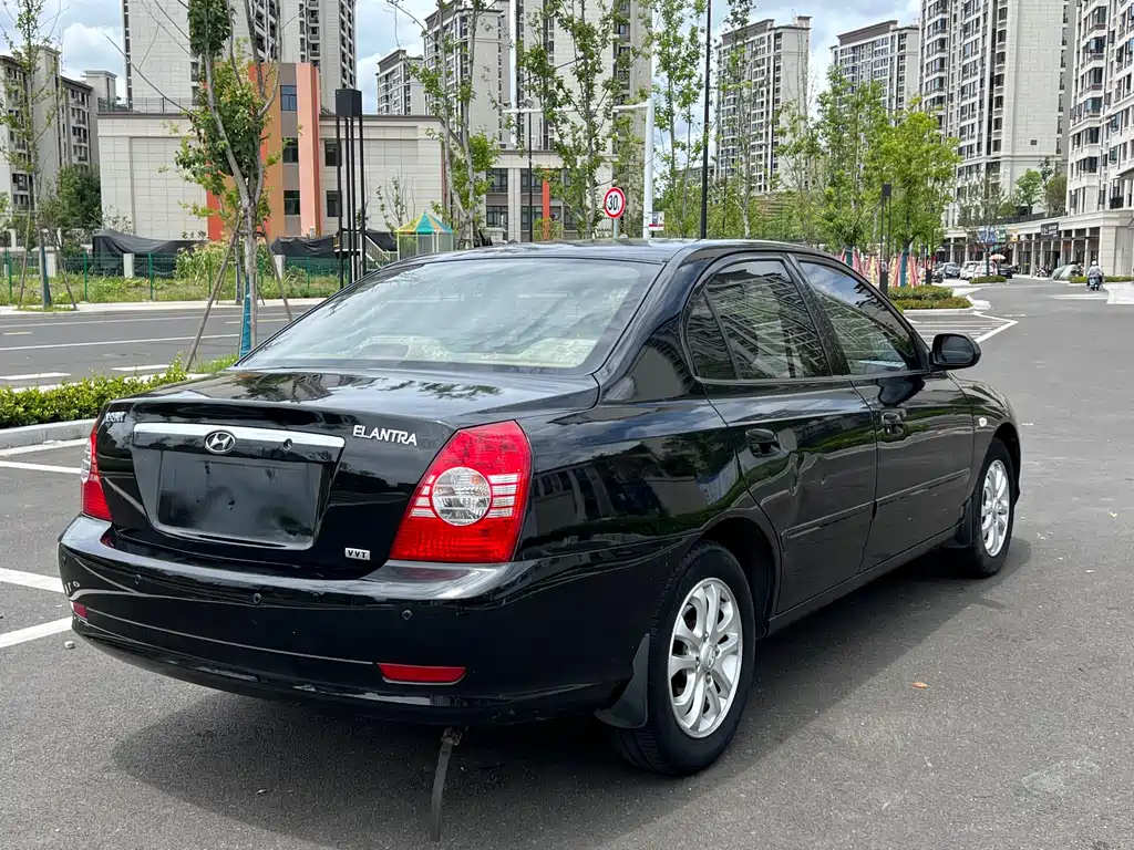 HYUNDAI ELANTRA 2009