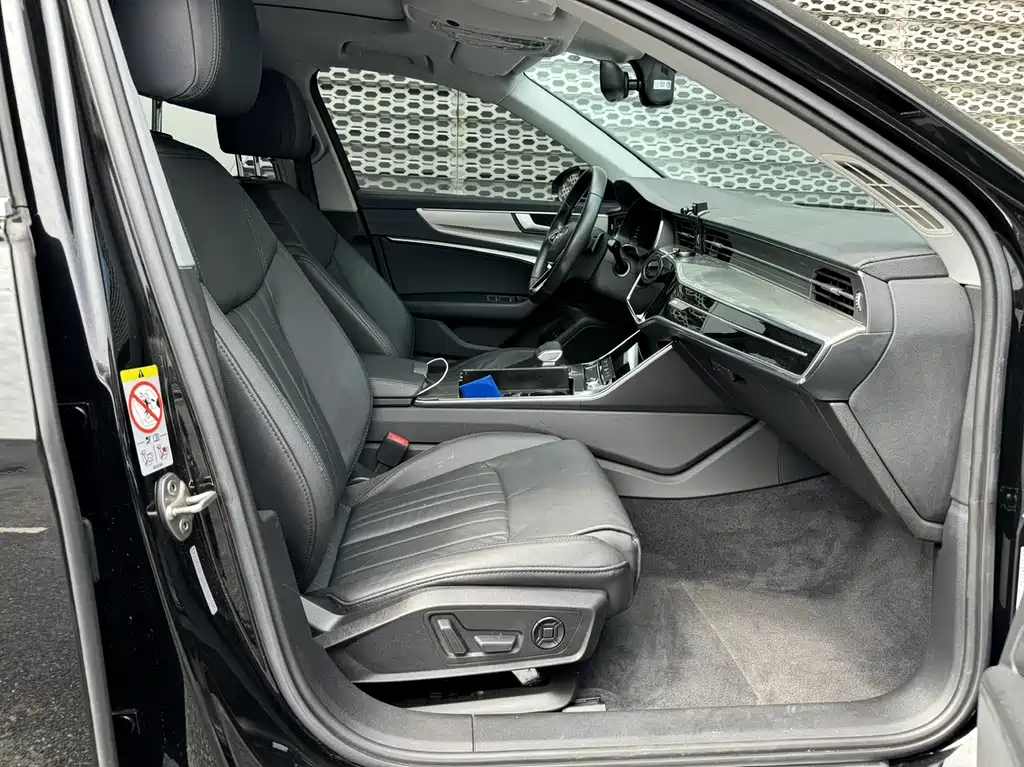 AUDI A6L 2021
